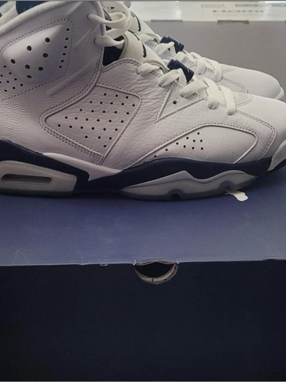 Jordan 6 midnight navy size 12 mens